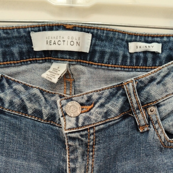 Kenneth Cole Reaction Women's Blue Skinny Jeans - Picture 1 of 9